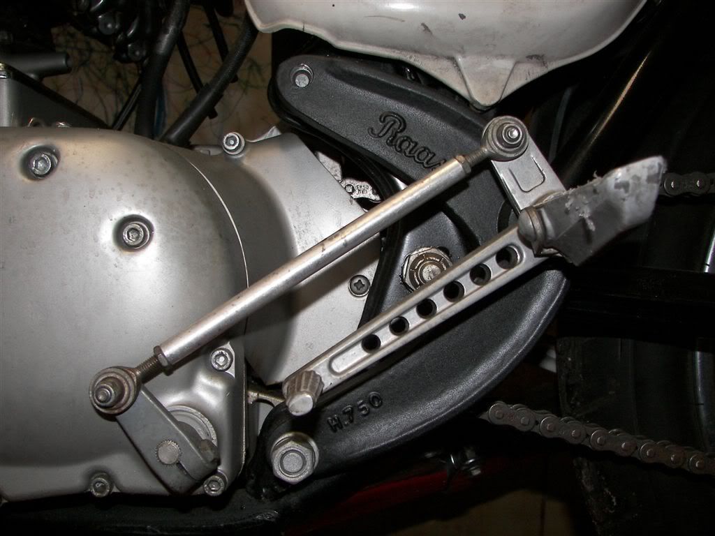 Rear Sets on CB750